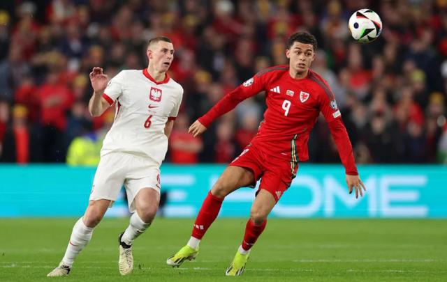 od体育娱乐-乌克兰队击败英格兰，成功晋级欧足协决赛