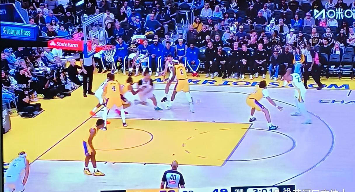 od体育官方入口-勇士击败老鹰，库里砍下33分